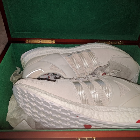 EQT Support 93/16 Chinese New Year - Picture 2 of 7